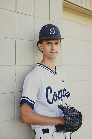 Senior24-27
