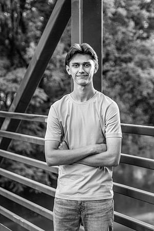 Senior24-62