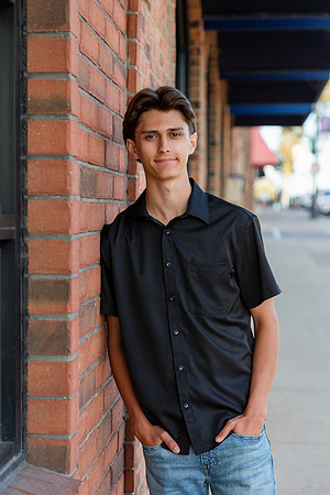 Senior24-81