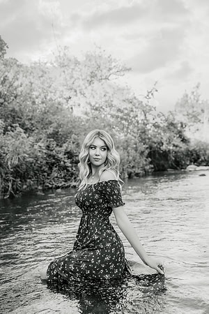 leah C senior_-6
