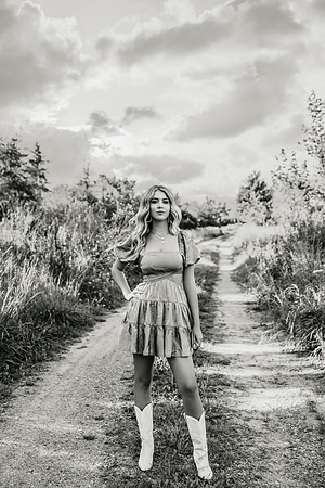 leah C senior_-10