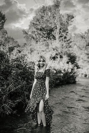 leah C senior_-12