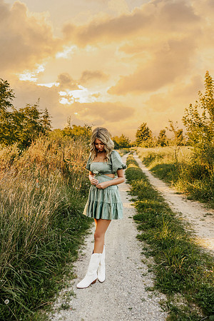 leah C senior_-15